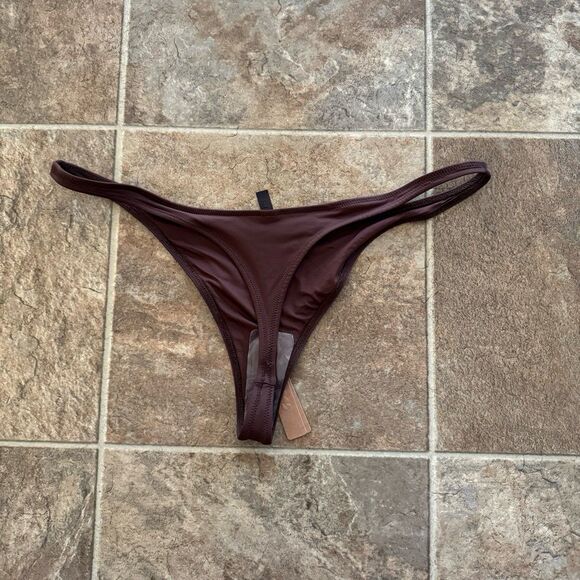 Skims Signature Swim Thong Cocoa Large - Picture 7 of 10